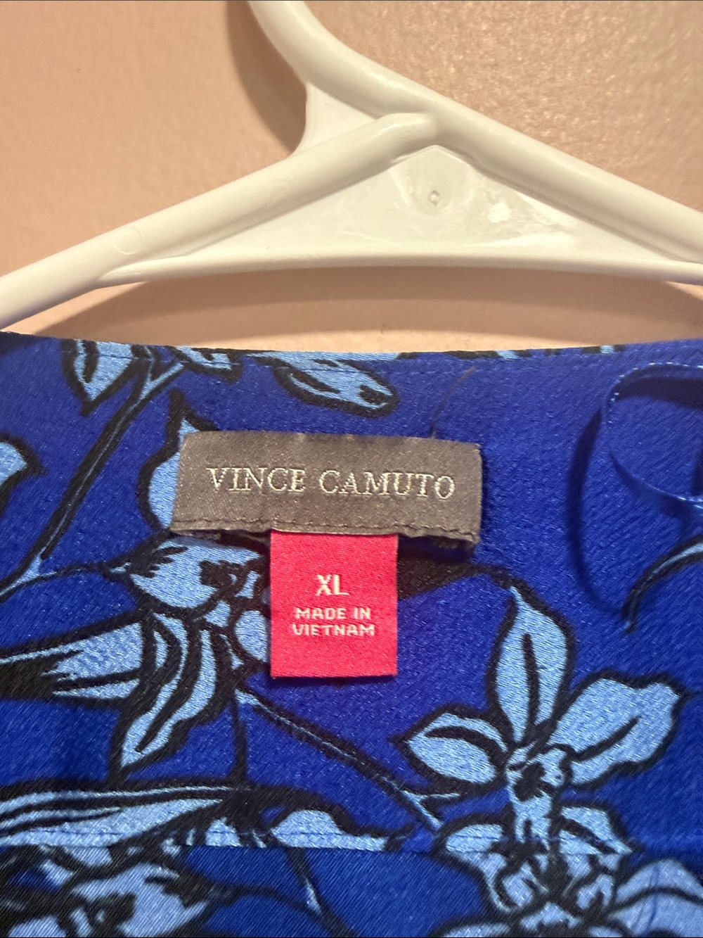 Vince Camuto Blue Floral Draped Blouse - Picture 3 of 5